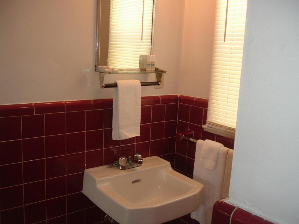 Queen Room with Two Queen Beds - Smoking