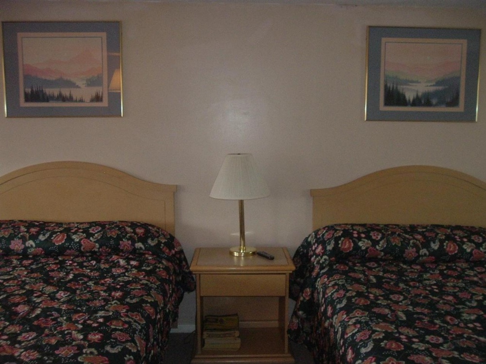 Queen Room - Smoking